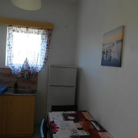 Eri 2* Agia Marina (Aegina)