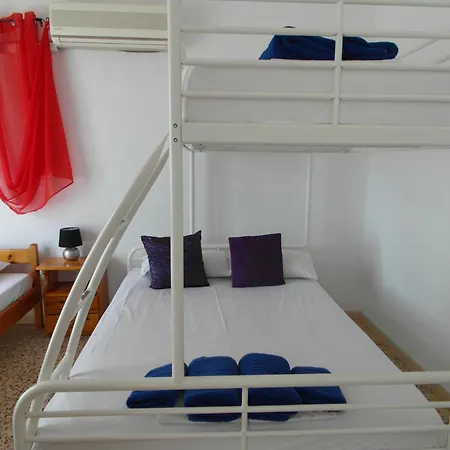 Apart Otel Eri Agia Marina (Aegina)